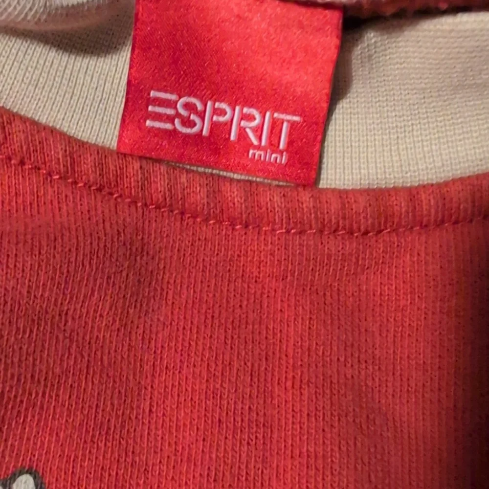 90s Y2K Vintage Esprit Kids Red & Tan Graphic Print Soccer Sweatshirt‎ Sz 4/5